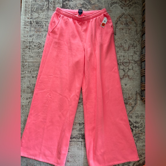 GAP Wide Leg Sweatpants - Picture 1 of 3